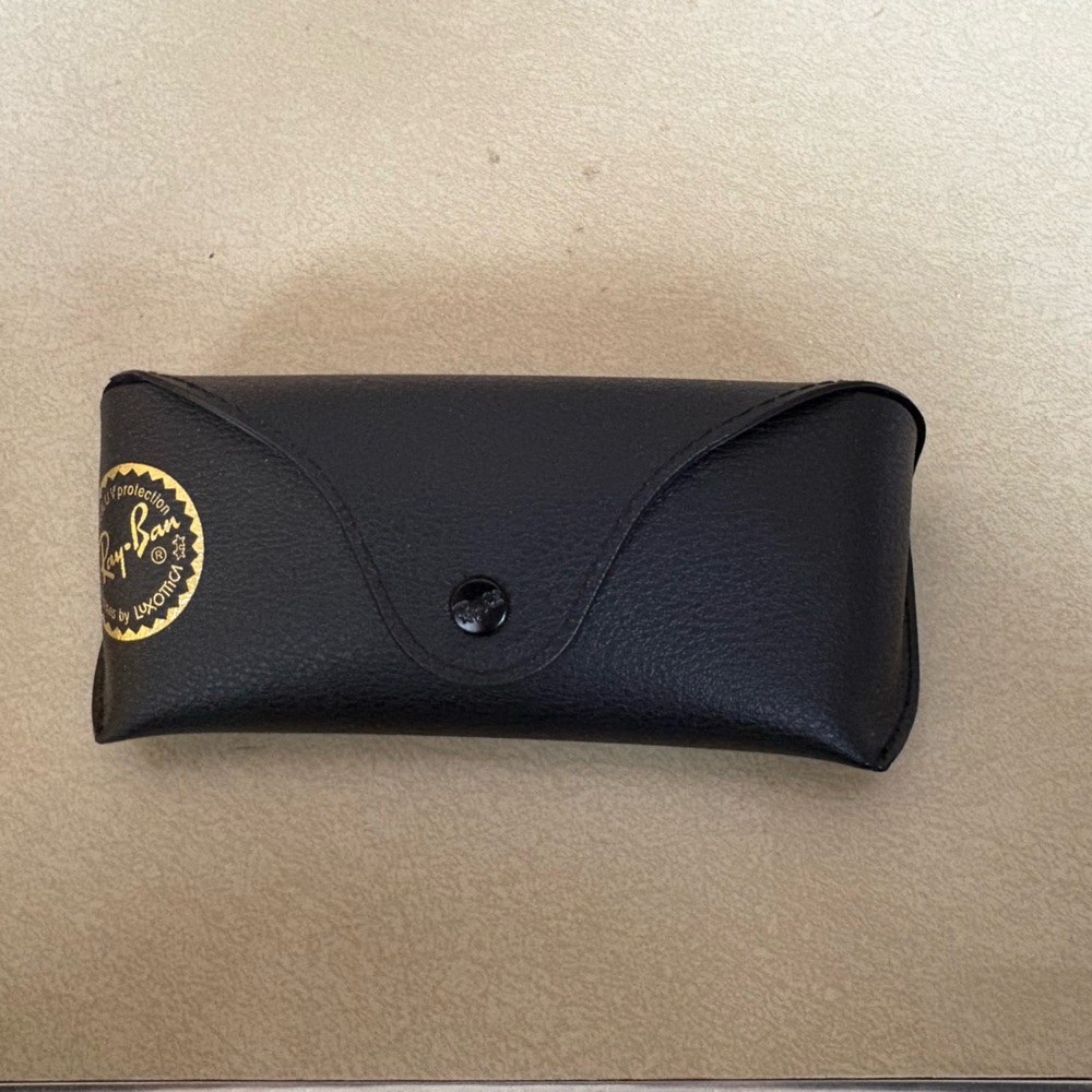Ray-Ban black soft shell glasses case NWOT